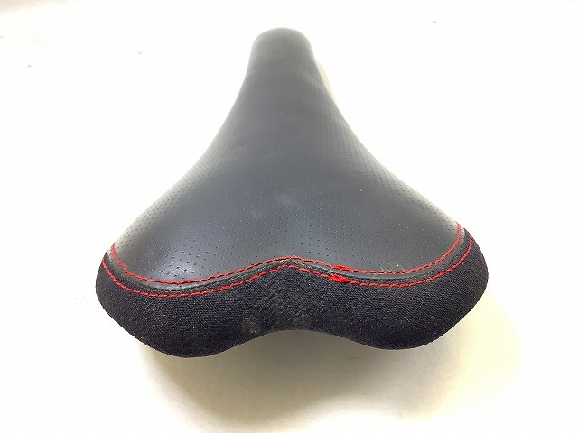 サドル ブラック