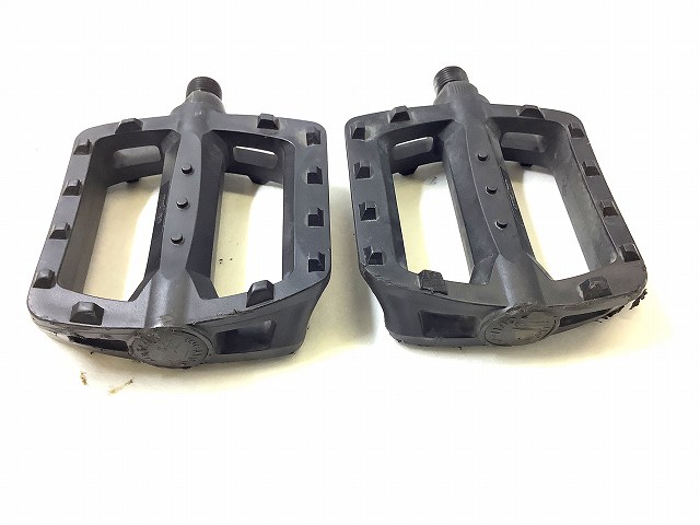 フラットペダル 樹脂