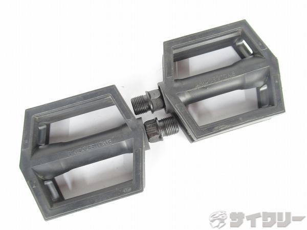 フラットペダル　ブラック　樹脂製