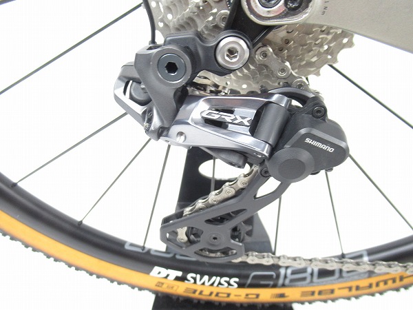 GRAIL CF SL 8.0 Di2（シマノGRX800 Di2）