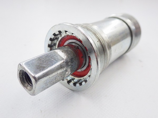 ボトムブラケット JIS/68㎜/122.5㎜/スクエア