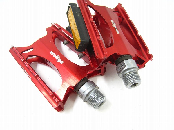 ロードフラットペダル LU-C16 レッド