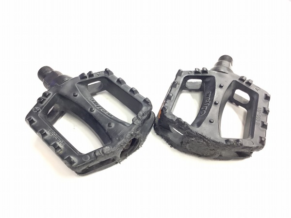 フラットペダル LU-968 ブラック 欠品あり