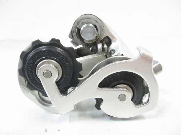 リアディレイラー CHORUS 8s シルバー