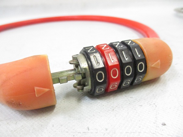 ワイヤーロック ダイヤル式 レッド