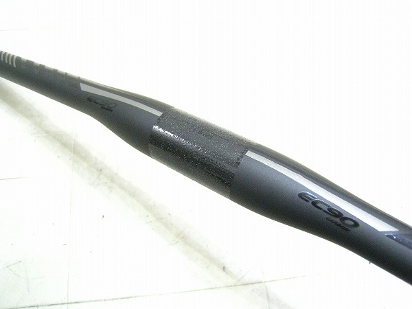 カーボンフラットバー EC90 700/31.8mm