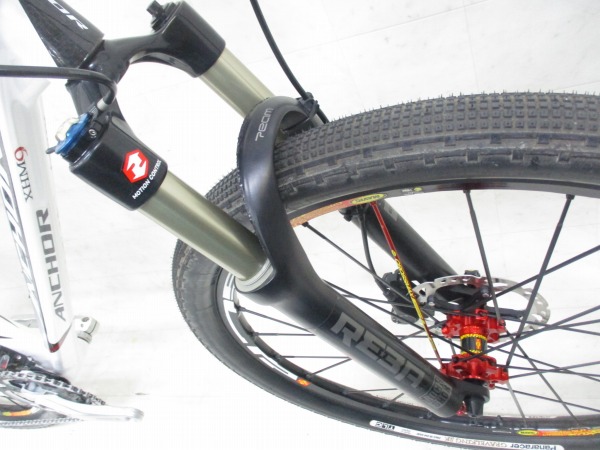 XHM9 Elite DEORE XT組