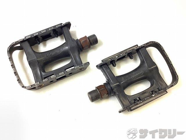 フラットペダル