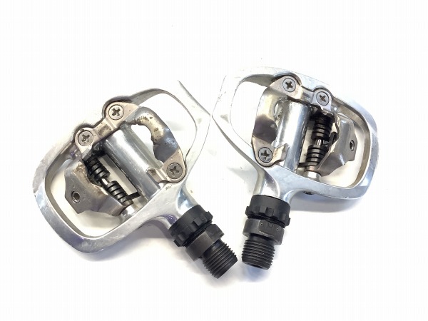 ビンディングペダル PD-A520 SPD シルバー