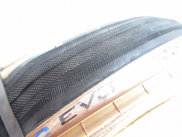 ロードタイヤ　RACE C EVO4　CLASSIC　700×26C