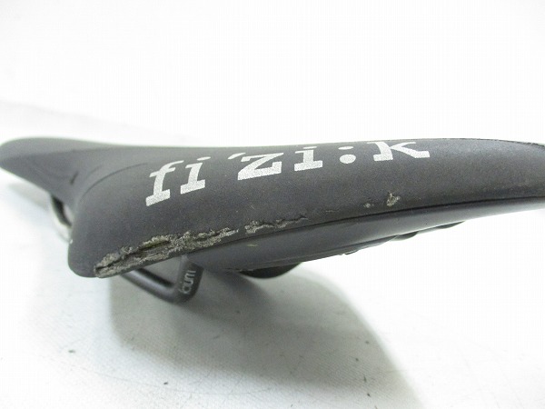 サドル ARIONE R3 kiumレール Regular 【推定】