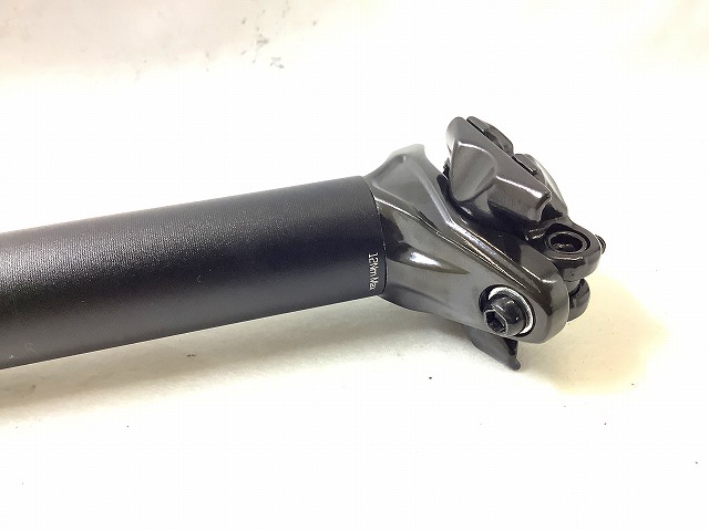 シートポスト　ブラック　31.6mm/400mm　2ボルト