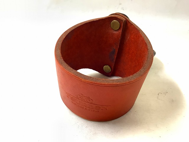 レザー製　飲料ホルダー