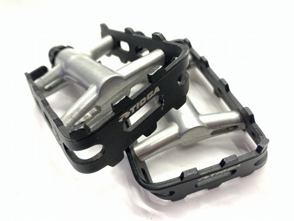 フラットペダル SUREFOOT7