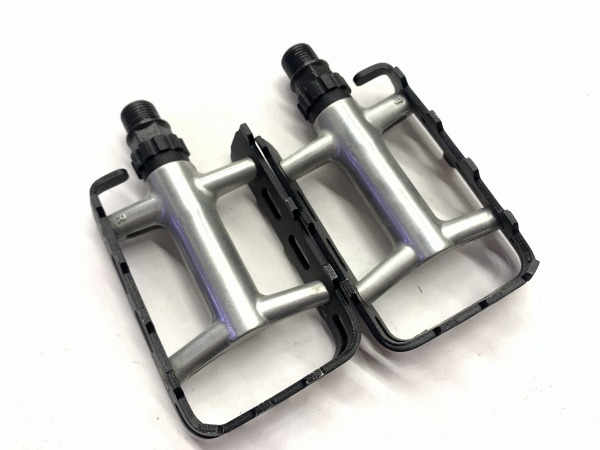 フラットペダル SUREFOOT7