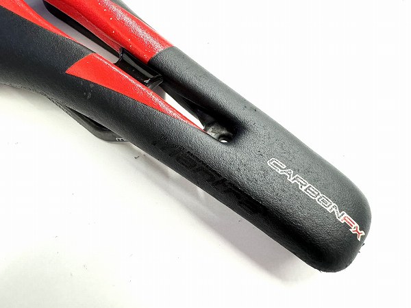 サドル MANTRA TEAM CARBONFX WIDE カーボン
