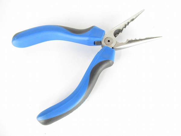 NP-6　プライヤー