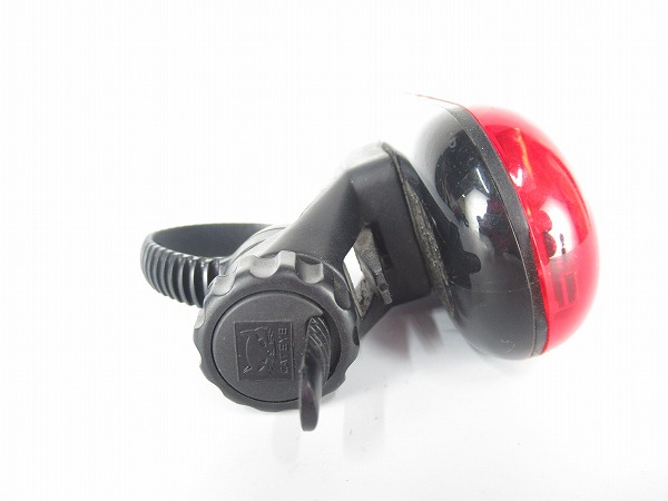 リアライト　TL-LD130　単4×2本