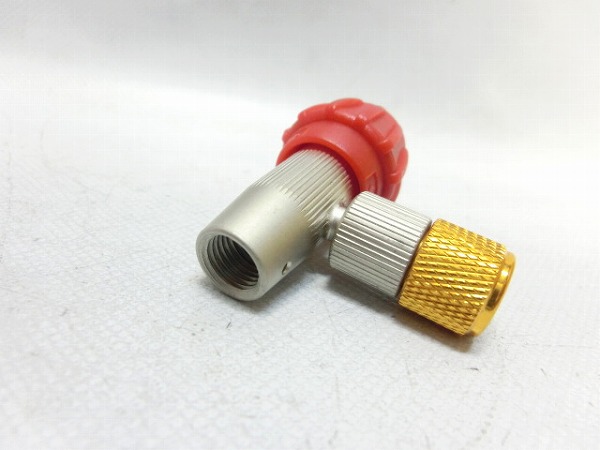 CO2ボンベ用口金