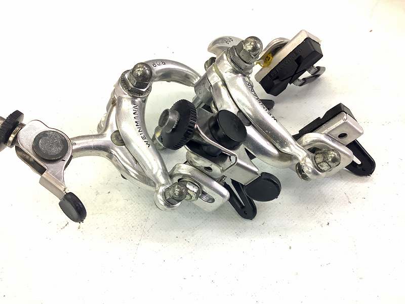 ブレーキキャリパー