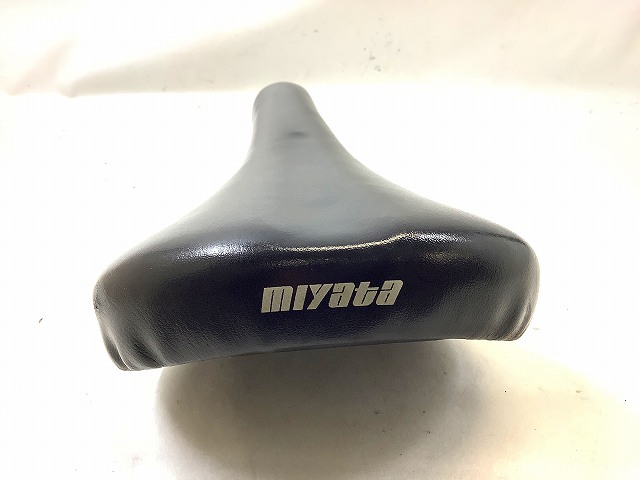 サドル ブラック