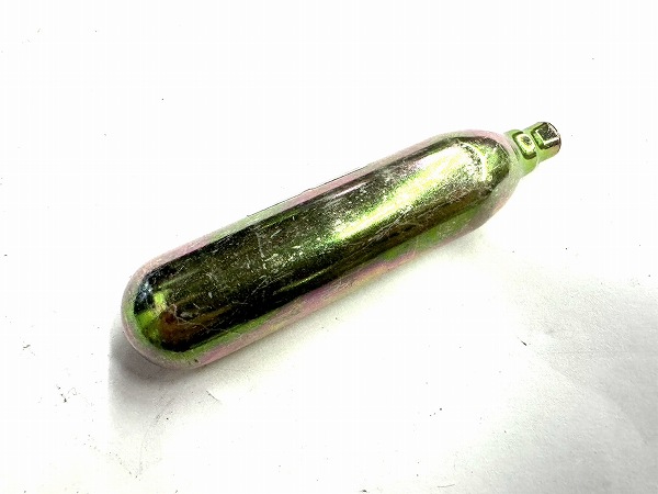 CO2ボンベ ねじ無し