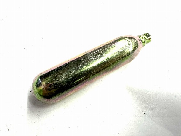 CO2ボンベ ねじ無し