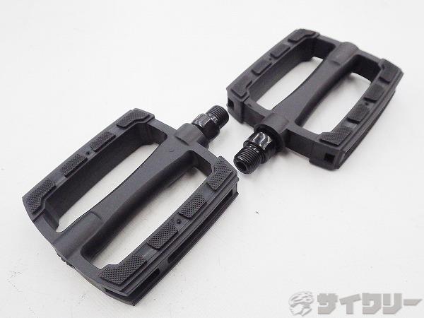 フラットペダル