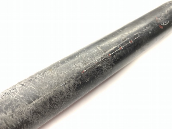 シートポスト WCS CARBON キャニオンロゴ 27.2/300mm ※締め付け傷あり