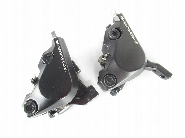 油圧ディスクブレーキキャリパー　BR-UR300　前後　ブラック　※未確認