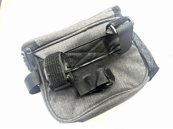 フロントバッグ