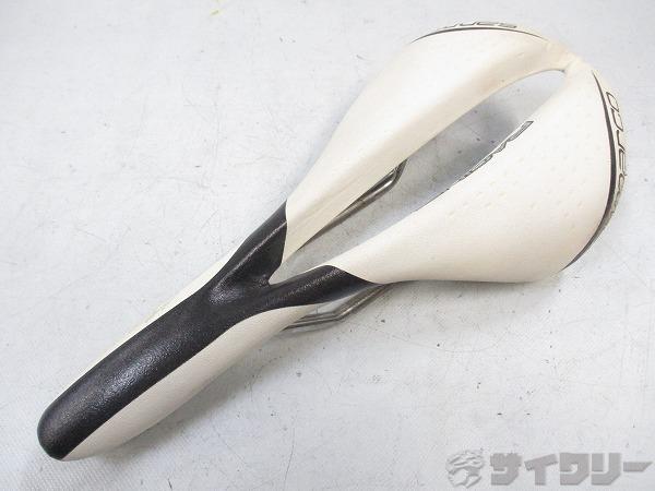 サドル MANTRA RACING XSLITEレール