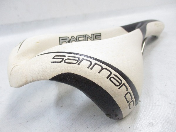 サドル MANTRA RACING XSLITEレール