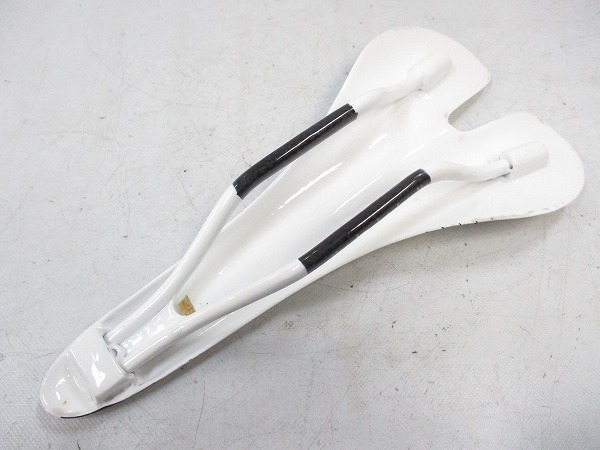 フルカーボンサドル ホワイト