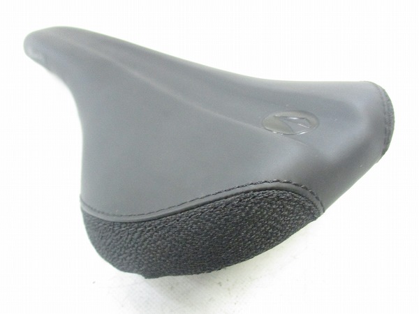 サドル BEL-AIR V3 LUX-ALLOYレール