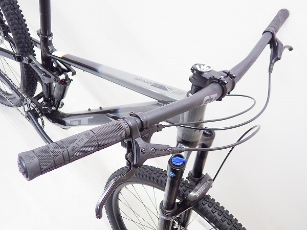 【未走行】ZASKAR FS SPORT