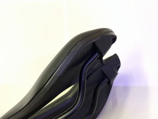 サドル LYNX MANGANESEレール