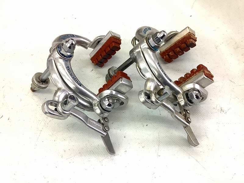 ブレーキキャリパーセット SUPER68