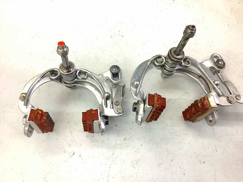 ブレーキキャリパーセット SUPER68