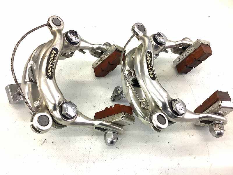 センタープルブレーキキャリパーセット