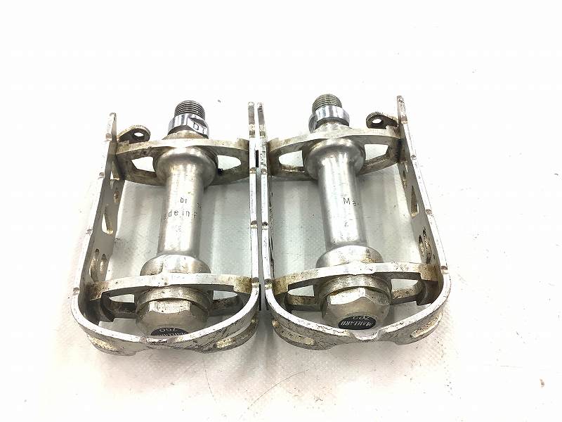 フラットペダル 700