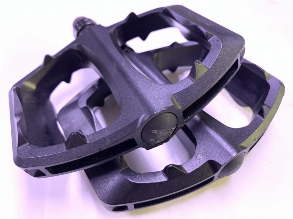 フラットペダル ブラック