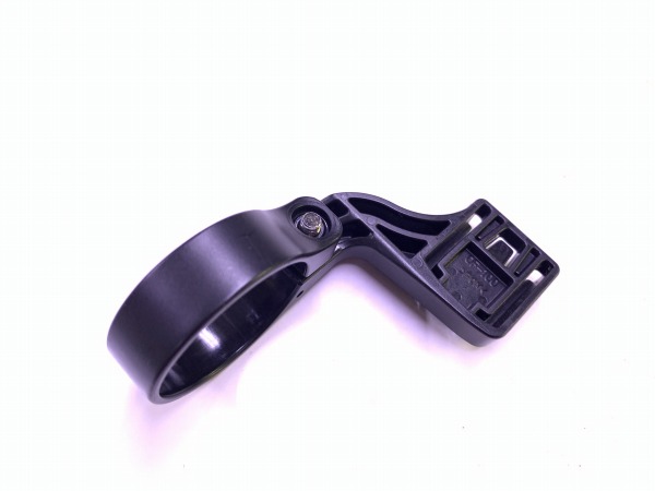 アウトフロントブラケット