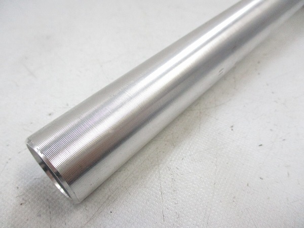 シートポスト 27.2/300mm シルバー