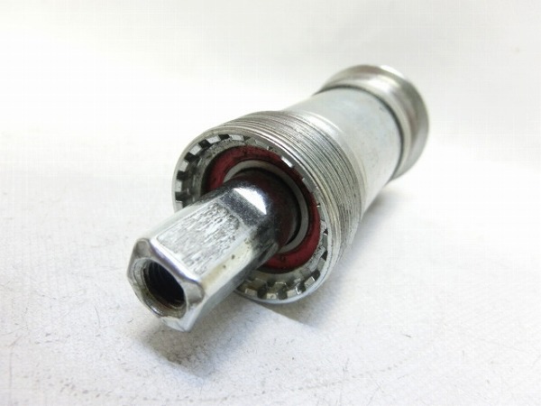 ボトムブラケット JIS/68mm/110.5mm/スクエア