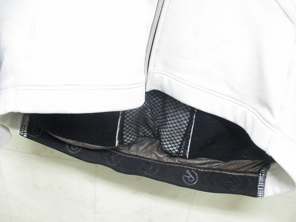 長袖フルジップジャージ Mサイズ ホワイト