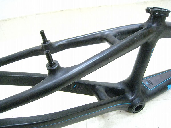 カーボンBMXフレーム CLUTCH