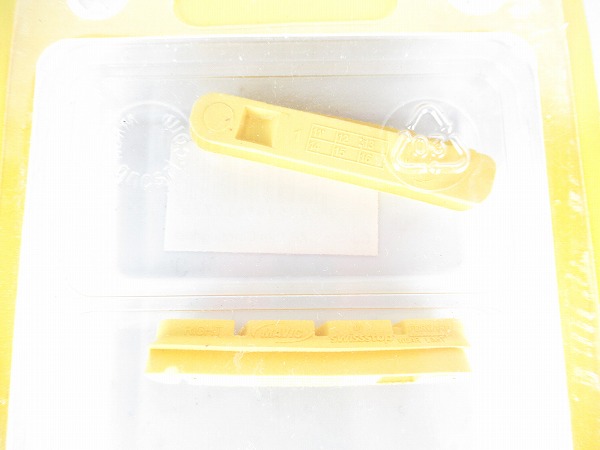 ブレーキシュー　CARBON BRAKE PAD YELLOW（CXR 用)　カンパ対応
