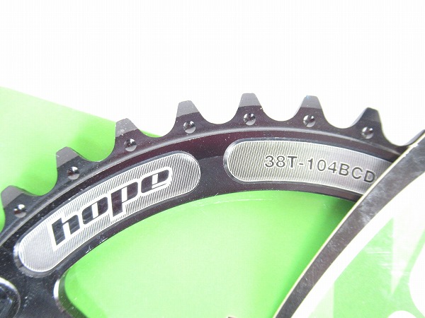 シングルDH用チェーンリング　ブラック　38T　PCD：104mm