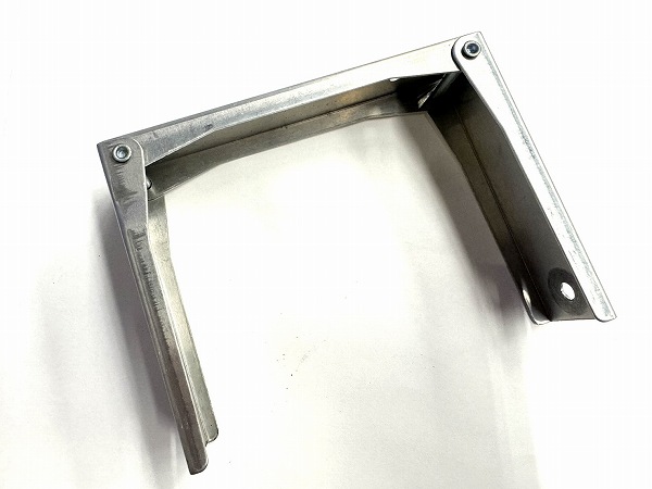 リアエンド金具